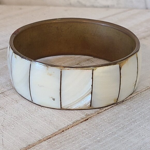 Brass Bangle Shell Bracelet Vintage Abalone Inlay - Picture 1 of 12